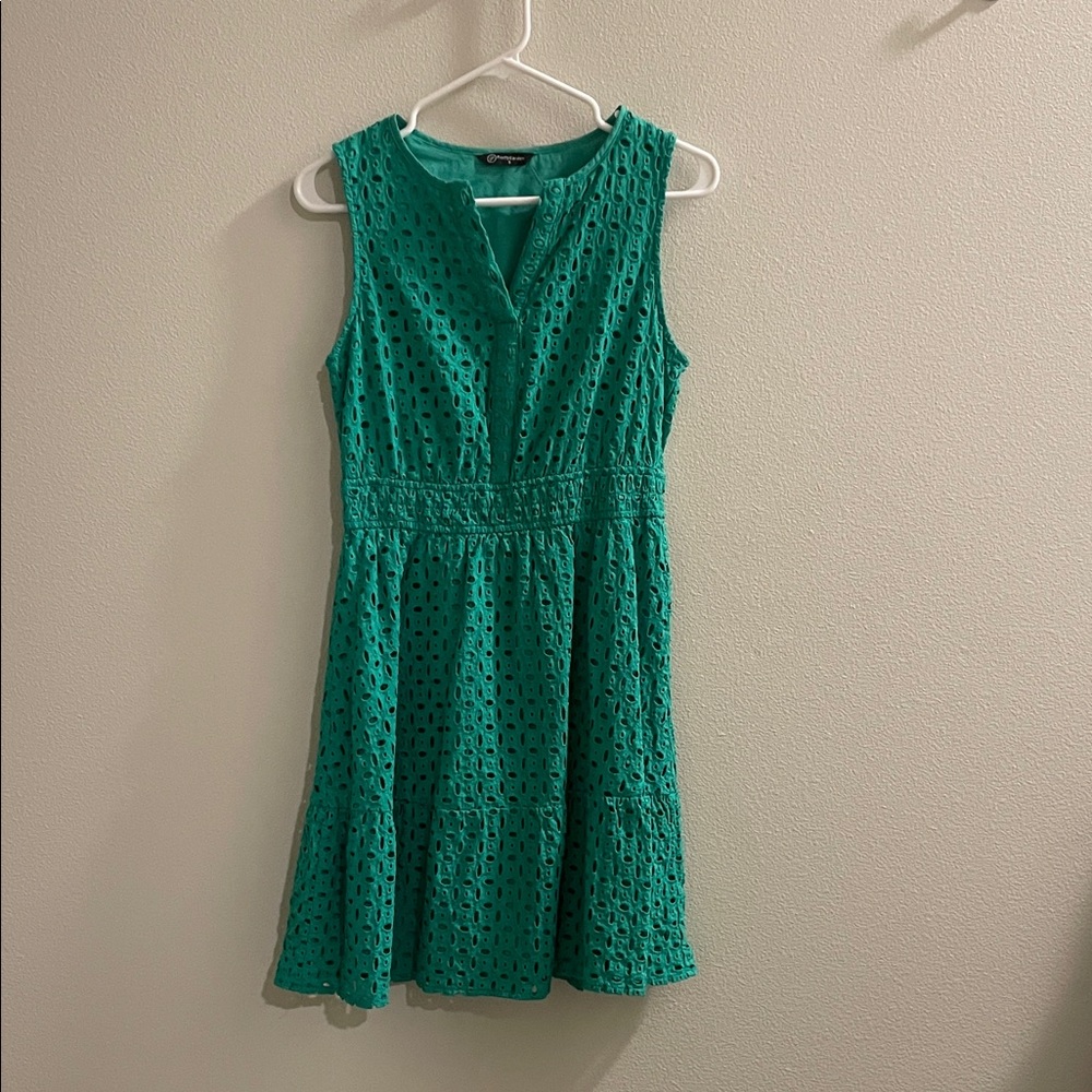 Sleeveless Green Eyelet Dress